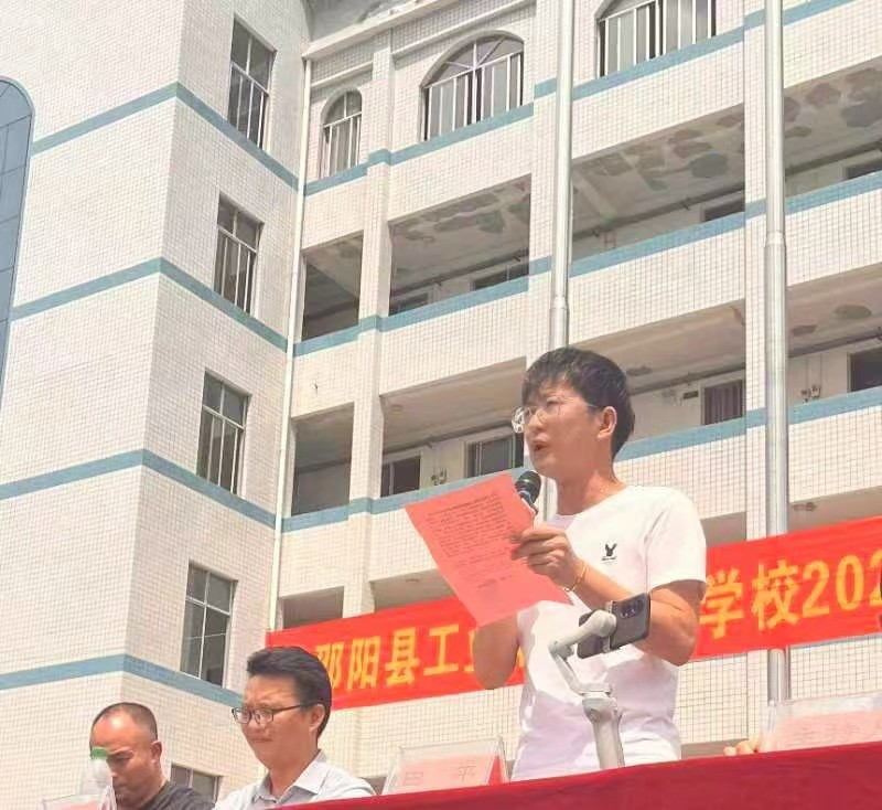 “熱辣滾燙”的青春蛻變，完美收官