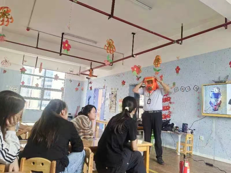 安全記于心 消防踐于行