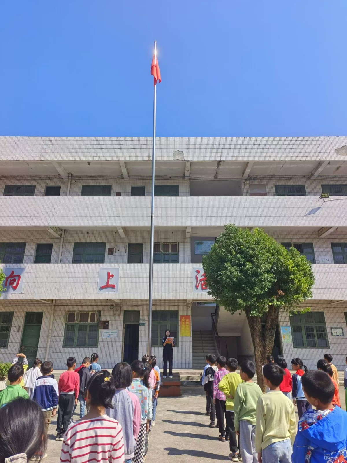 靈官殿鎮(zhèn)公田小學(xué)舉辦民族團(tuán)結(jié)宣傳月