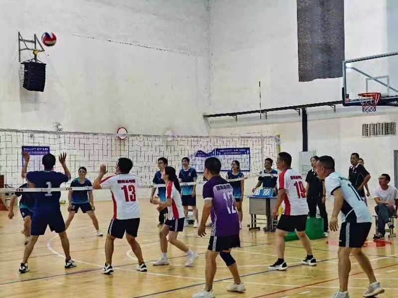 活力飛揚(yáng)展英姿，凝心聚力創(chuàng)佳績(jī)