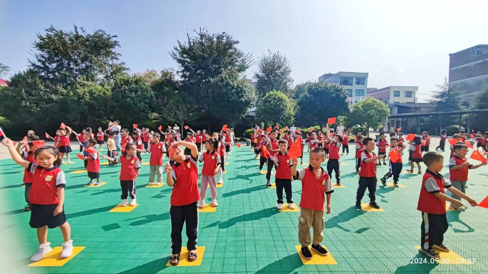 回龍寺鎮(zhèn)中心幼兒園開展國慶節(jié)主題活動(dòng)