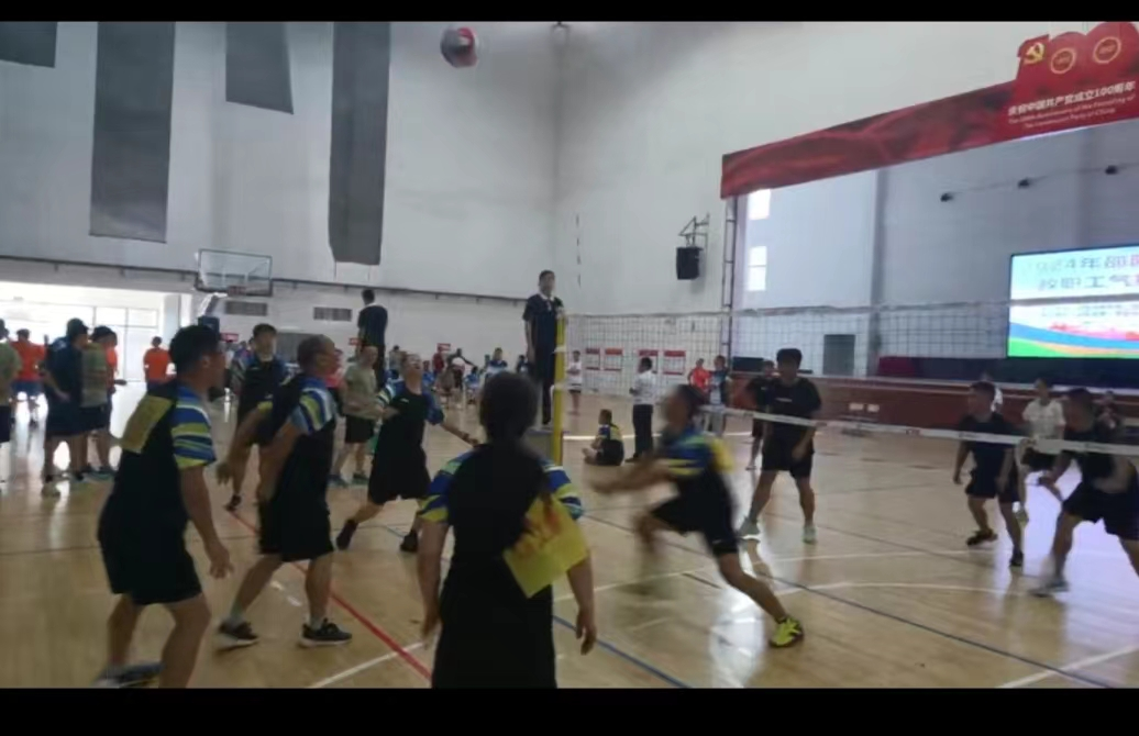 聚焦比賽，追逐勝利