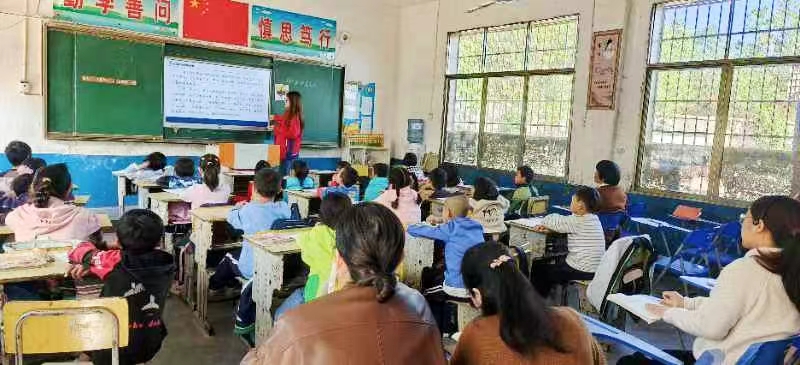 芙蓉集團送教黃塘中心完小