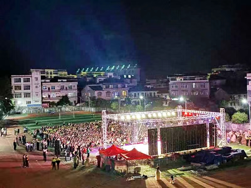 夢想輕翔  不負芳華