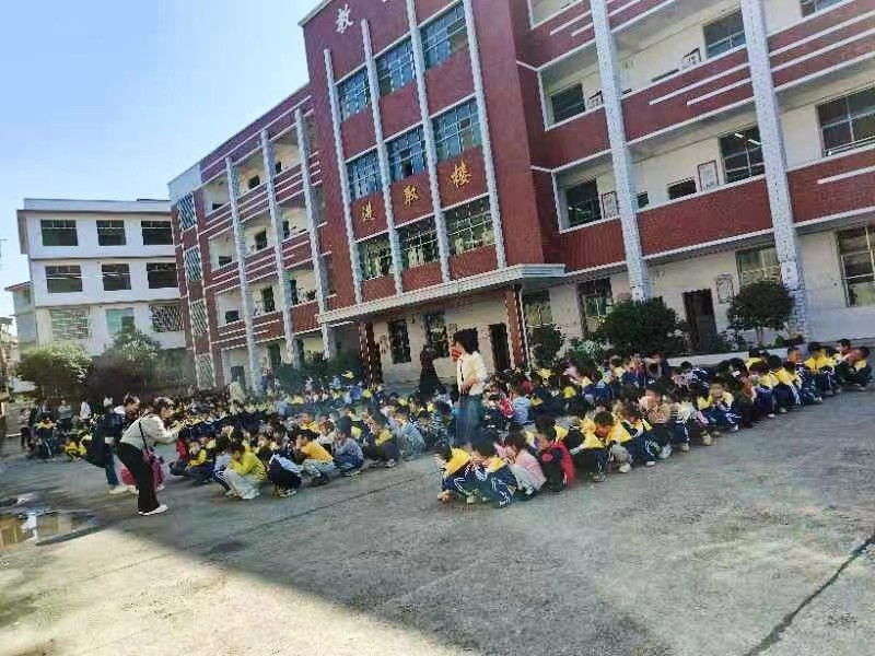 白倉(cāng)中心完小 秋季消防演練圓滿成功