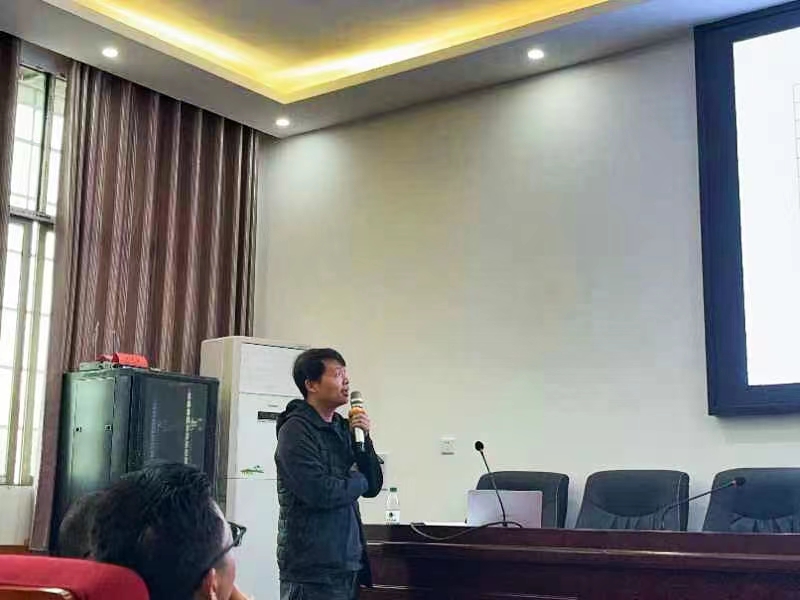 凝心聚力共研討，卯足干勁備高考