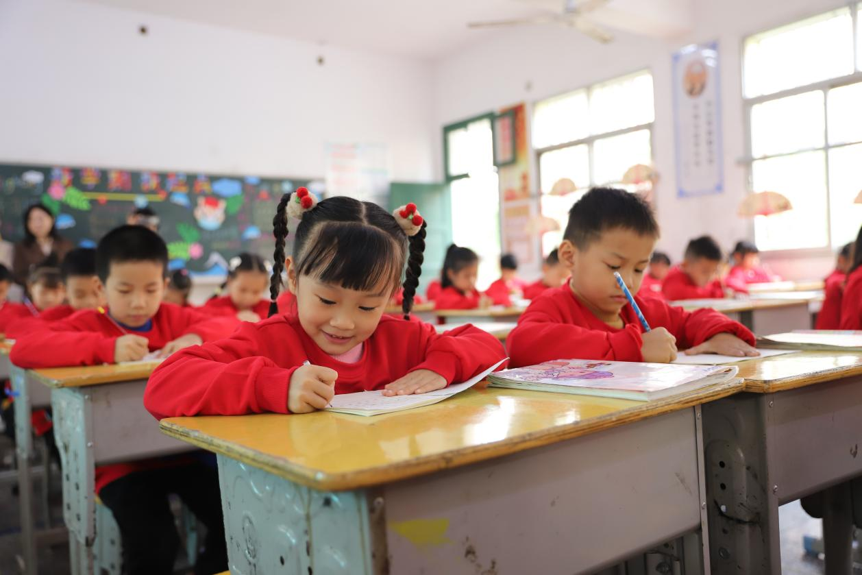 城區(qū)二小舉行一年級常規(guī)展示活動(dòng)