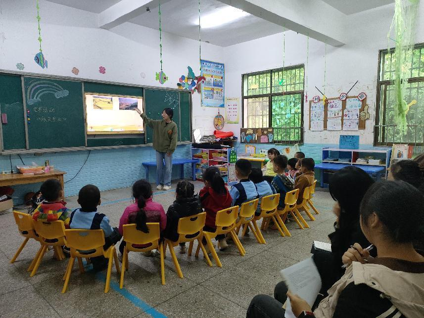 新星閃耀，啟智未來(lái)