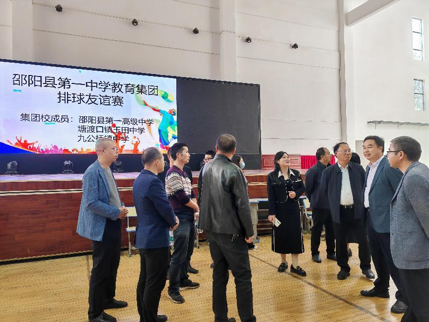 塘渡口鎮(zhèn)玉田初級中學參加集團排球友誼賽