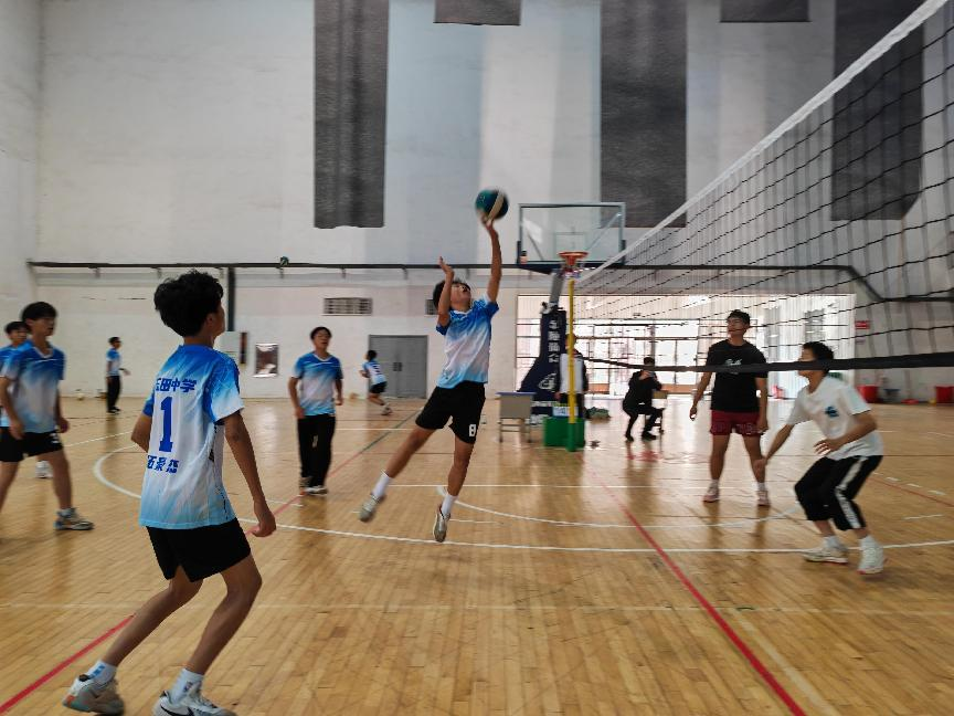 塘渡口鎮(zhèn)玉田初級中學參加集團排球友誼賽