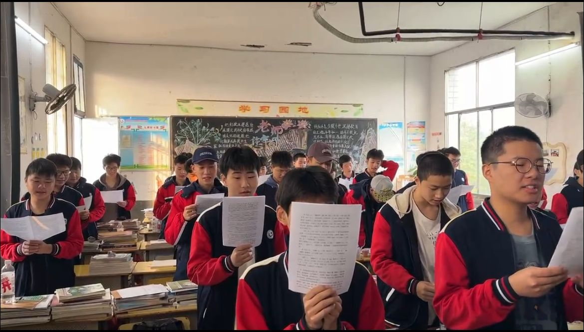 開展建設(shè)“文明健康”班級(jí)活動(dòng)啟動(dòng)儀式