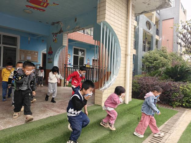 以演筑防，牢記于心