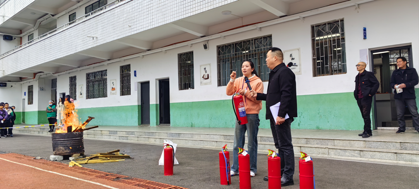 消防演練筑防線，平安幸福滿校園