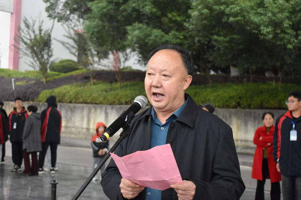 隆回二中舉行體育藝術(shù)節(jié)