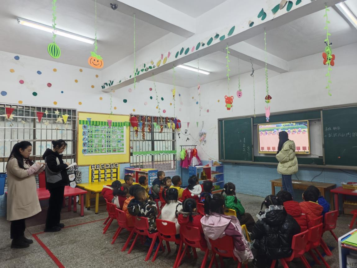 推門共研，助力成長