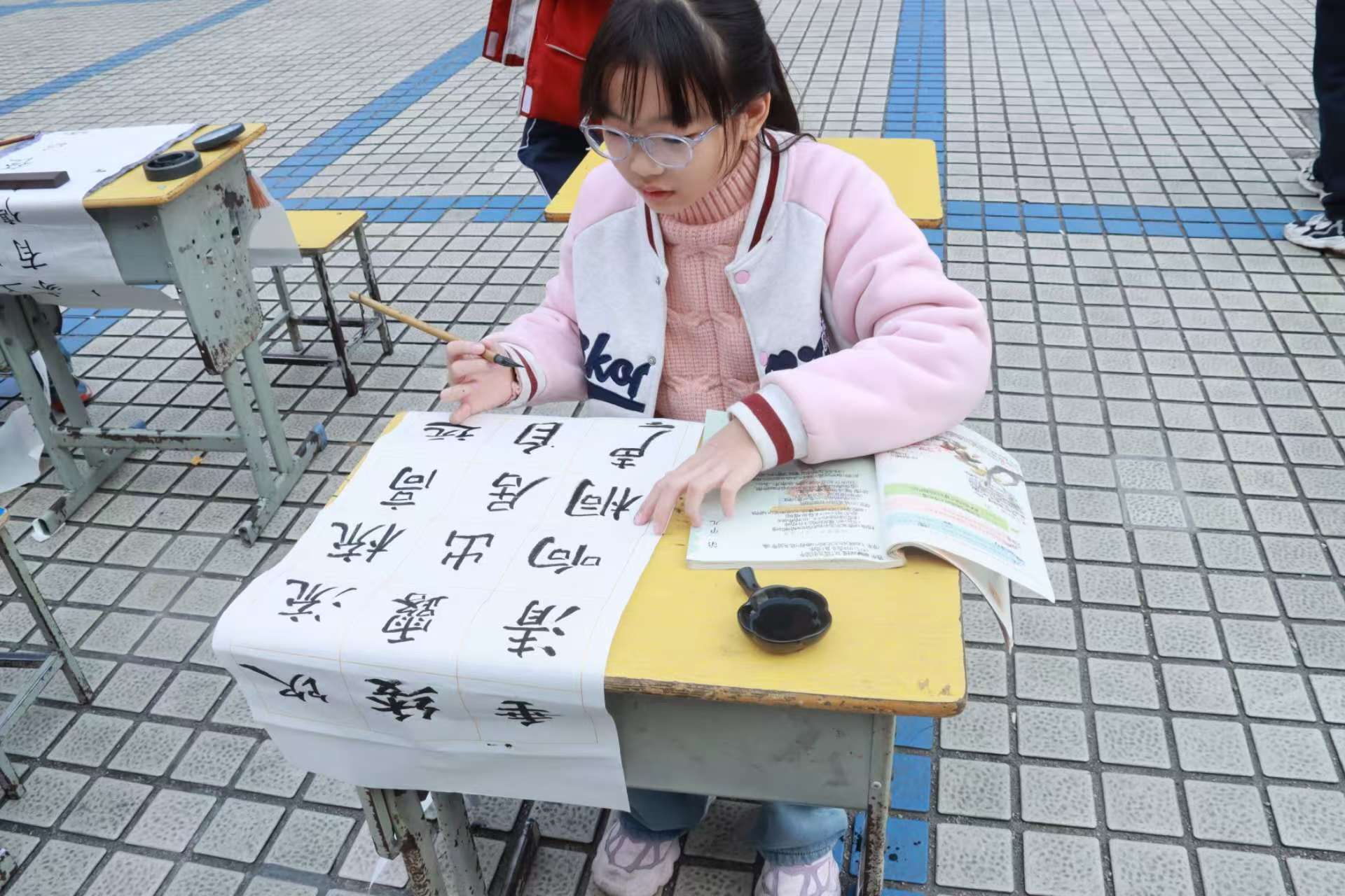 多彩童年，藝術綻放——紅星小學藝術節(jié)