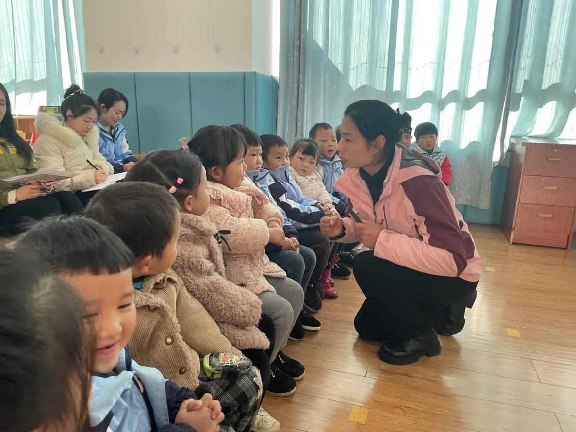 冬日送教潤(rùn)人心   共教共研共成長(zhǎng)