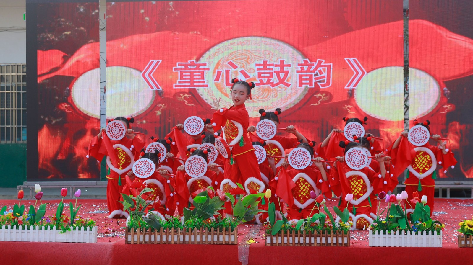 蔡橋鄉(xiāng)中心完小舉辦校園藝術(shù)節(jié)  暨“家長開放日”活動