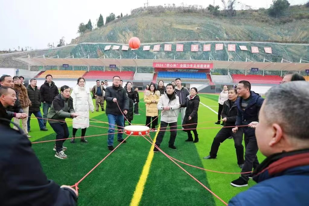 隆回二中到向家村“取經(jīng)”