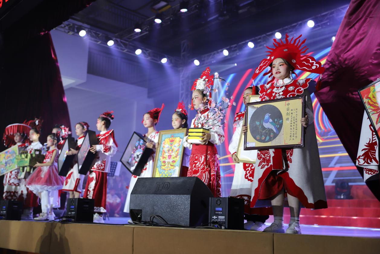 向往幸福?二小的美好生活