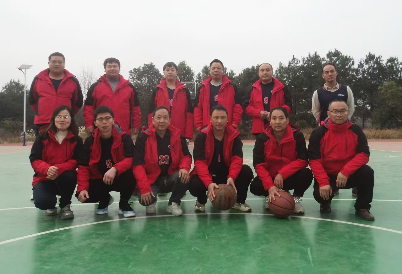 邵陽縣籍省科技示范戶贈送運(yùn)動服助教慰老師