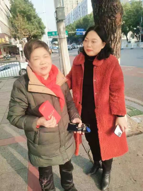 情暖校園：七里山園藝場中心學?！按猴L行動”傳遞愛心與關懷