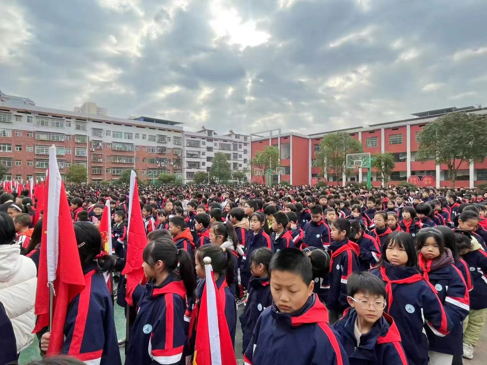 法治教育筑牢安全防線