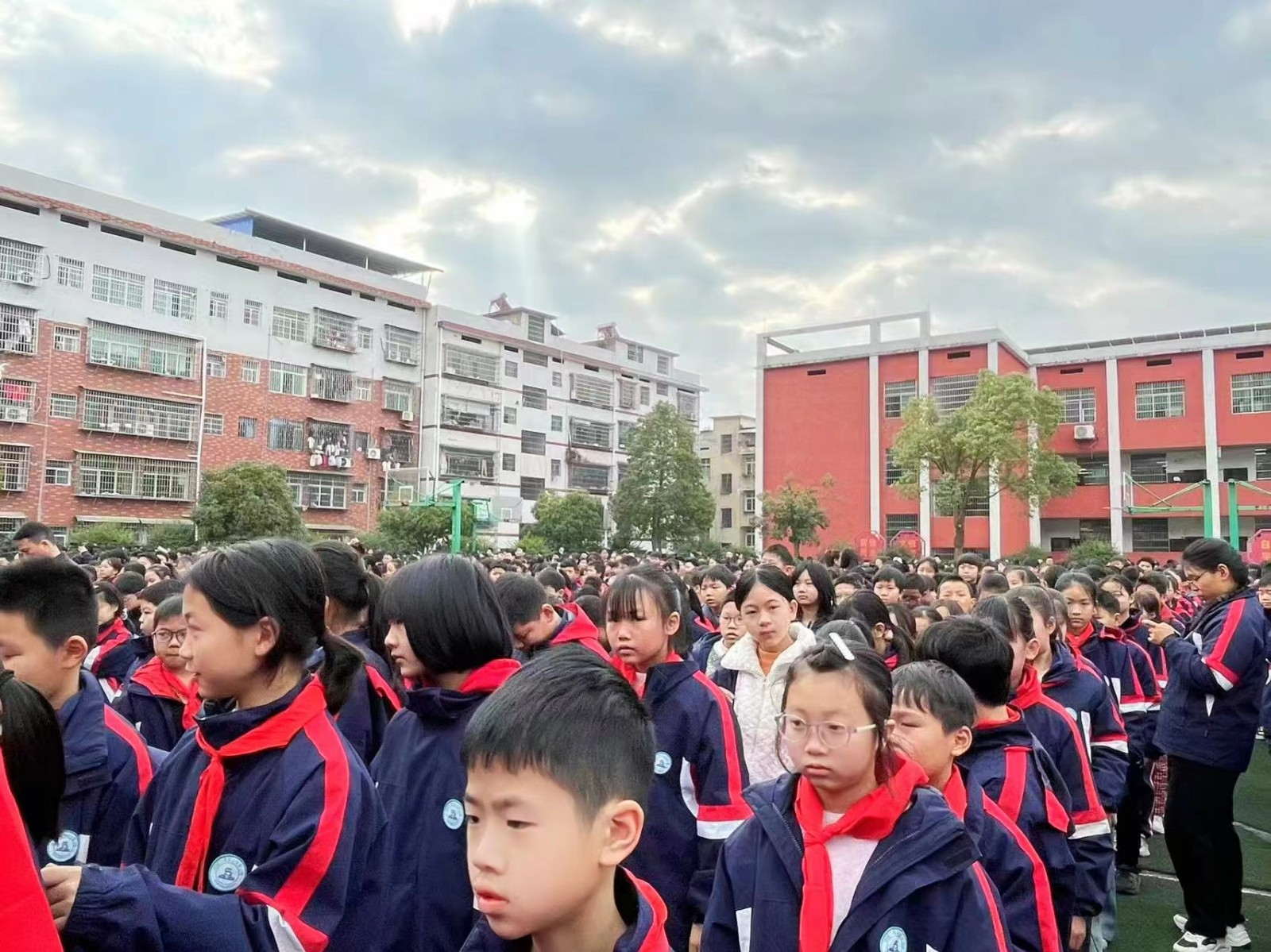 法治教育筑牢安全防線