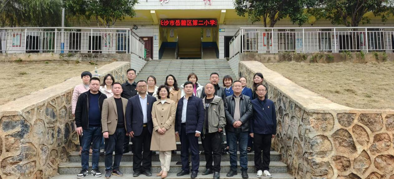 跨越城區(qū)界限，共繪教育同心圓