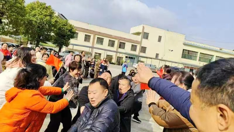 九公橋鎮(zhèn)中心完小“繩”彩飛揚(yáng)迎三八