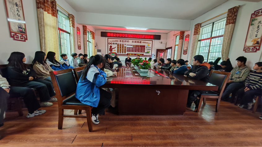 霞塘云中學(xué)橋牌興趣班開班儀式順利舉行：以高雅運(yùn)動(dòng)賦能素質(zhì)教育