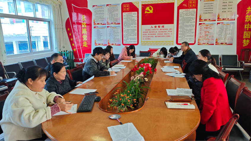 精雕細琢磨優(yōu)課 精益求精促成長