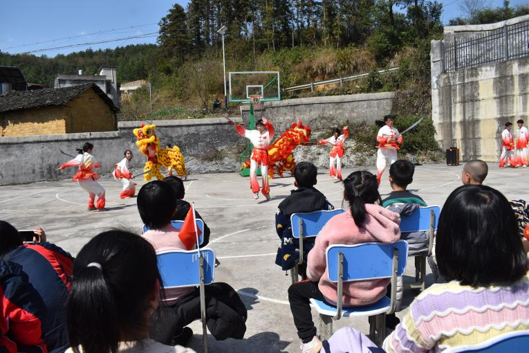 隆回二中聯(lián)誼回族鄉(xiāng)老人學(xué)生