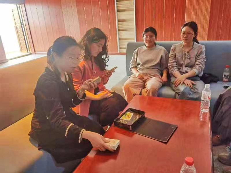 隆回縣高中心理健康教研組：以卡為介，靜聽“心”聲