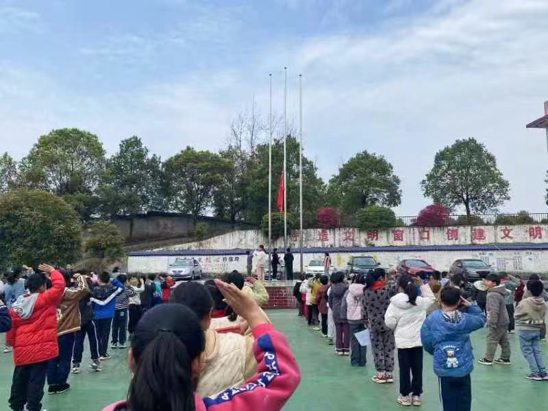 霞塘云中心完小開展