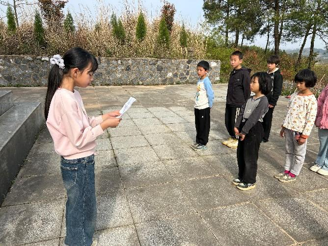 緬懷先烈寄哀思