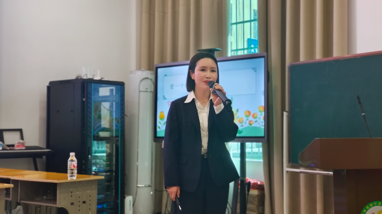 新寧縣藕塘小學(xué)教師在班主任基本功競(jìng)賽中脫穎而出，將赴市參賽