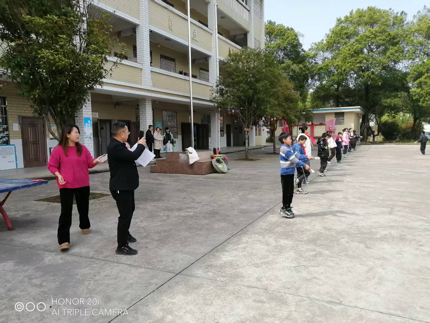 認(rèn)真核實(shí)  精準(zhǔn)填報(bào)