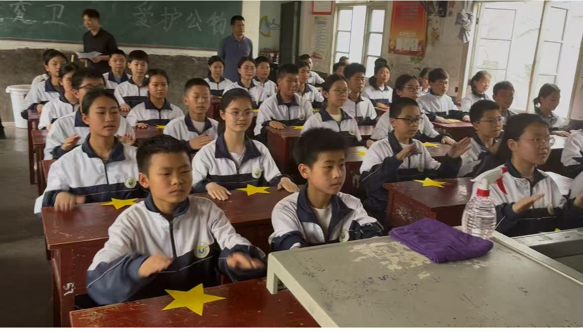 歌聲飛揚(yáng)，青春綻放