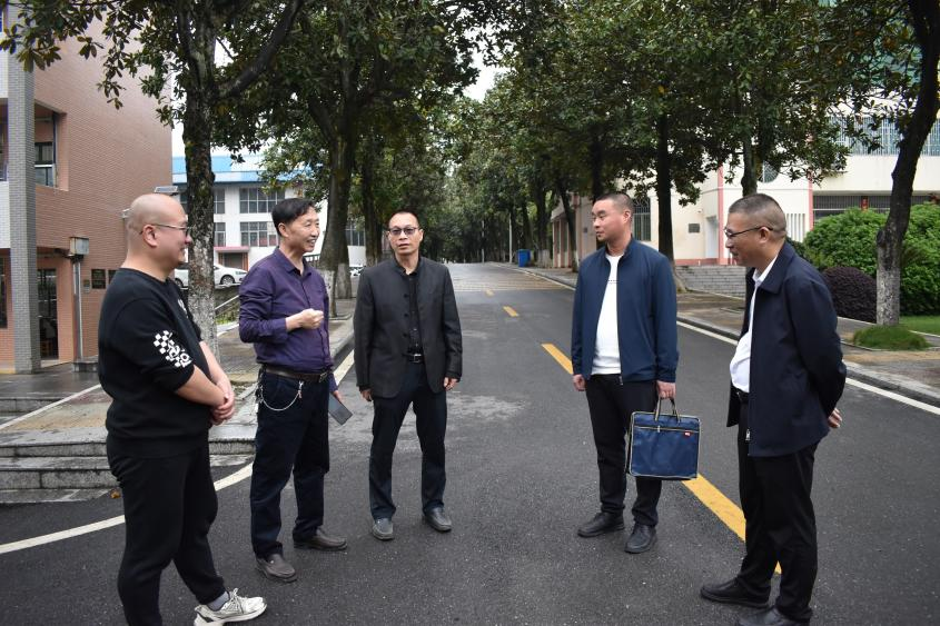 雙峰二中到隆回二中“取經(jīng)”百年校慶籌備工作