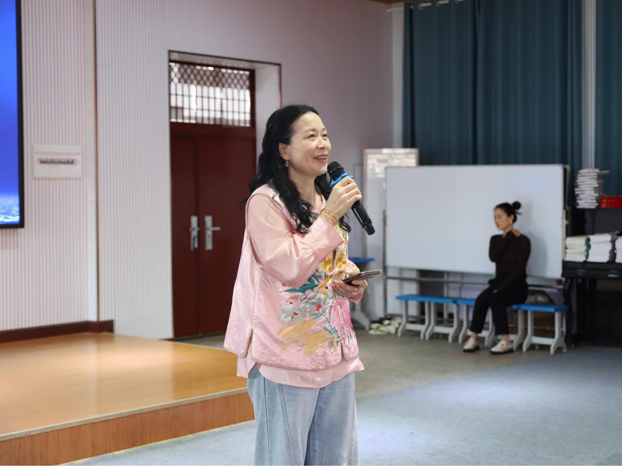 字里行間，遇見星辰大海