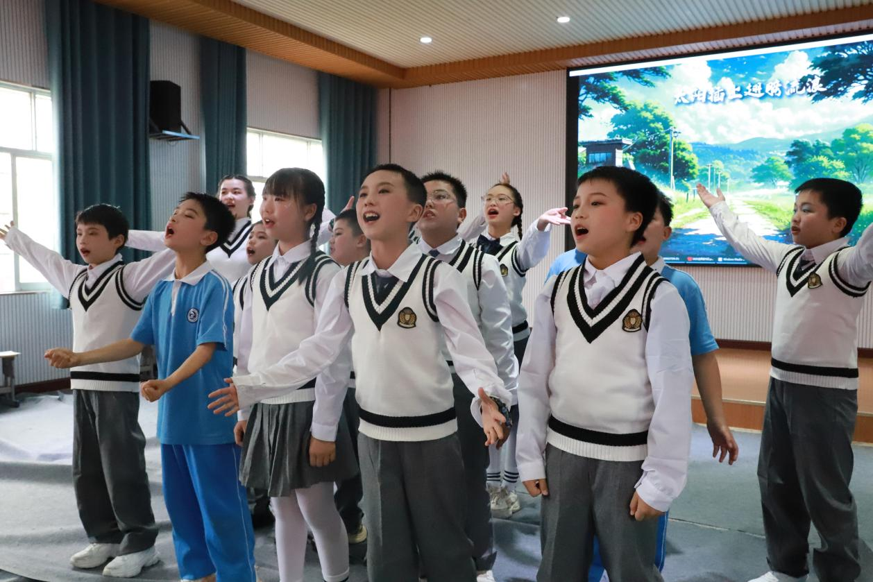 字里行間，遇見星辰大海