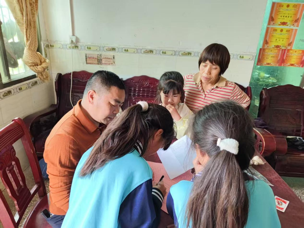 筑安全防線 護(hù)生命之花