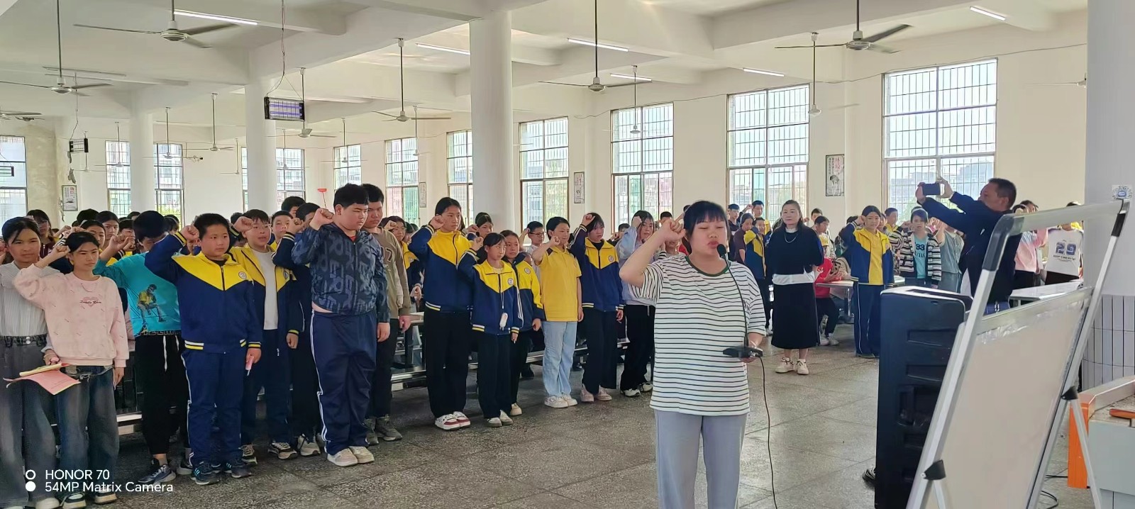 警鐘長鳴抓安全，家校攜手育未來