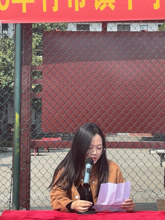 竹市鎮(zhèn)中學(xué)召開中考總結(jié)暨安全大會(huì) 筑牢校園發(fā)展根基