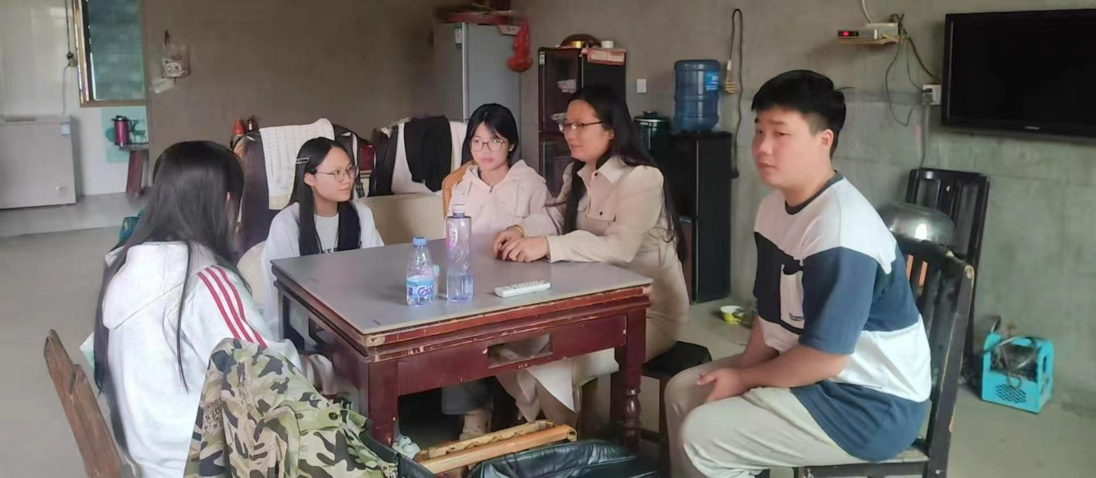 家校社聯(lián)動(dòng)，共筑學(xué)生安全屏障