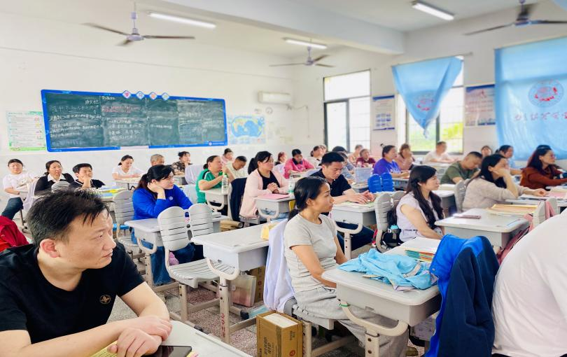 家校攜手筑平安 邵陽縣白倉鎮(zhèn)芙蓉學(xué)校開展“三防”教育家長會