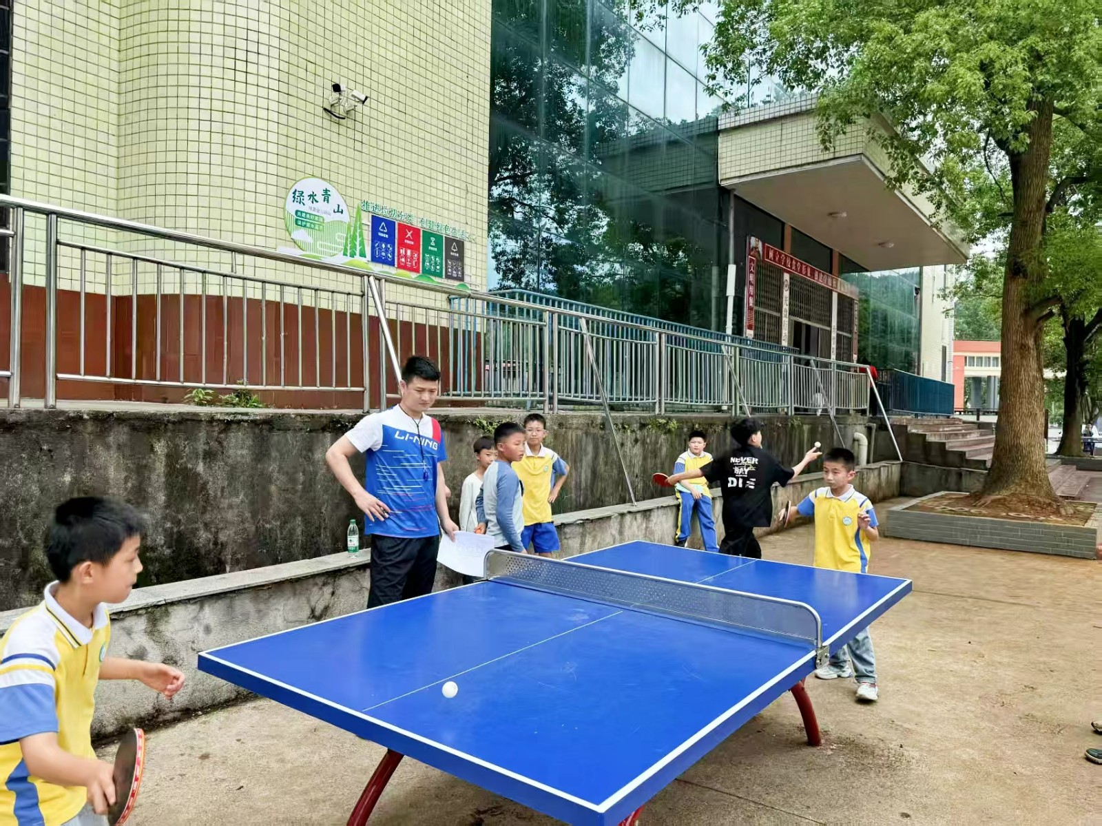 揮拍展風采 拼搏鑄成長