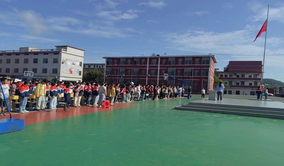 砥礪前行創(chuàng)佳績(jī)  榜樣引領(lǐng)赴新程