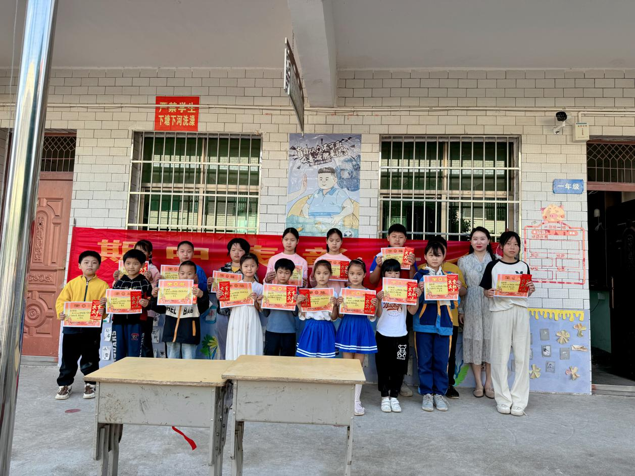 激勵學子砥礪奮進